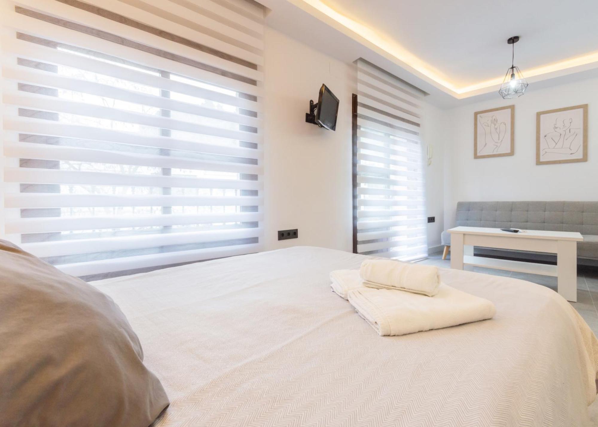 Apartamento Para Dos Al Lado De La Alhambra, En Pleno Centro Granada Luaran gambar